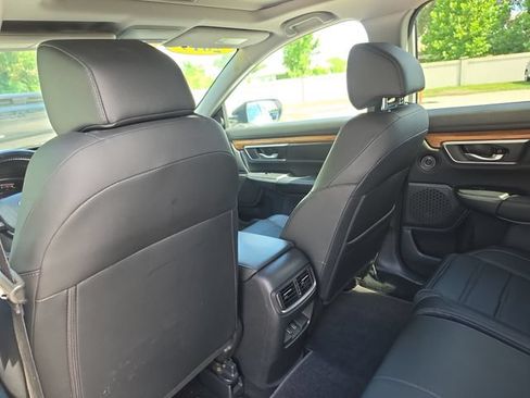 Used 2019 Honda CR-V Touring image 12