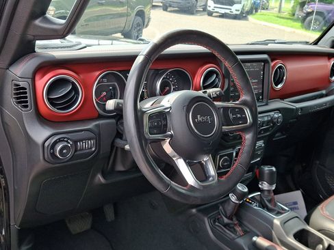 Used 2022 Jeep Wrangler Unlimited Rubicon w/ Steel Bumper Group AWD/4WD image 25