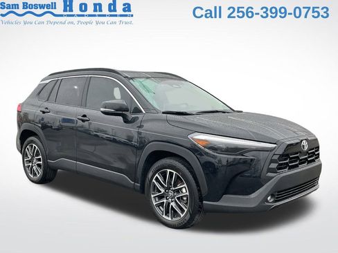 Used 2026 Toyota Corolla Cross XLE w/ Convenience Package image 1