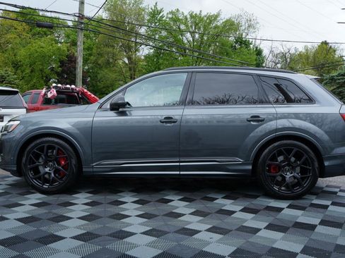Used 2025 Audi SQ7 Premium Plus AWD/4WD image 11