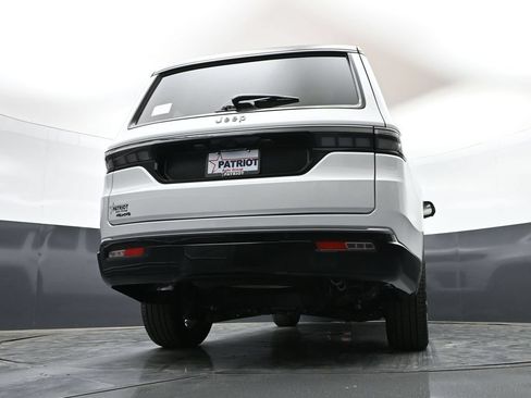 New 2026 Jeep Grand Wagoneer Summit AWD/4WD image 59