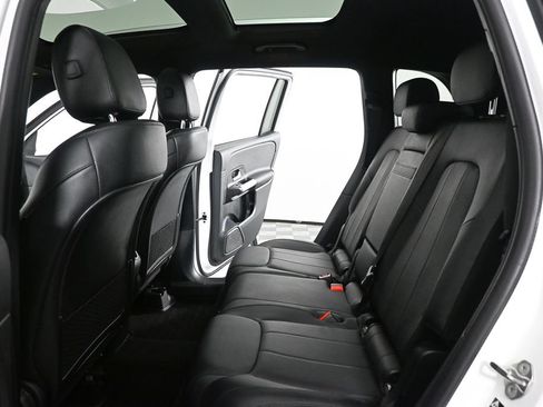 Certified 2022 Mercedes-Benz GLB 250 4MATIC image 19