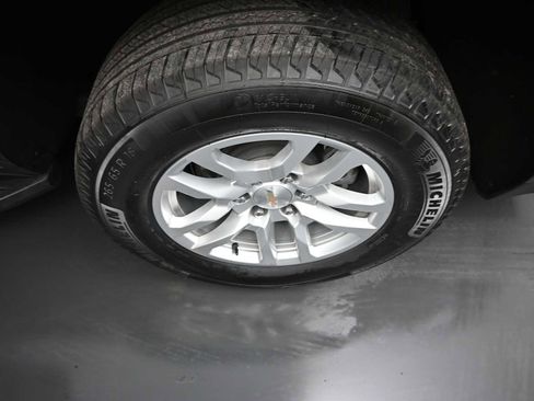 Used 2024 Chevrolet Tahoe LT image 13