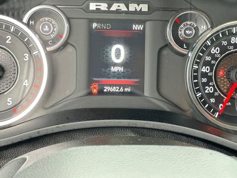 Used 2024 RAM 2500 Big Horn image 30