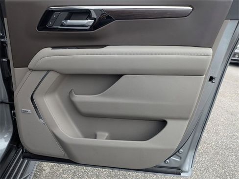 New 2026 Chevrolet Suburban LT w/ Comfort Package image 35