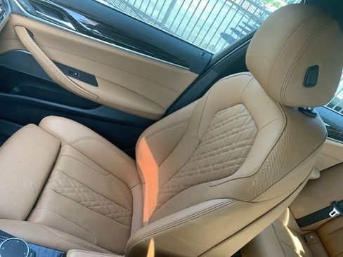 Used 2023 BMW 530i w/ Premium Package RWD image 30