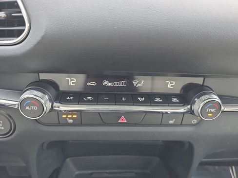 Used 2025 MAZDA CX-30 AWD 2.5 S w/ Premium Package image 18