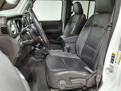 Certified 2022 Jeep Wrangler Unlimited Sahara 4xe w/ Cold Weather Group image 21