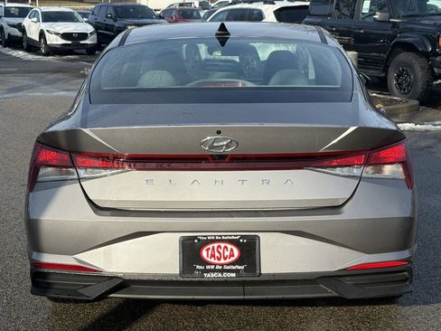 Used 2023 Hyundai Elantra SEL w/ Convenience Package image 7