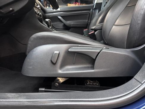 Used 2014 Volkswagen Jetta TDI FWD image 10