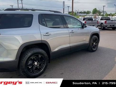 Used 2023 GMC Acadia AT4 w/ Technology Package image 9