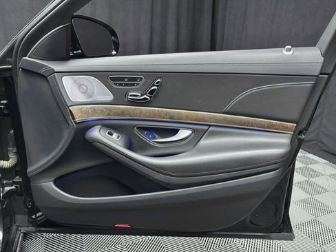 Used 2015 Mercedes-Benz S 550 4MATIC Sedan image 23