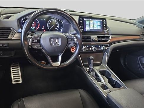 Used 2019 Honda Accord Sport image 17