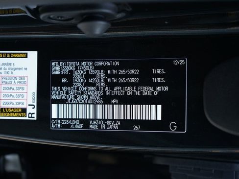 Used 2026 Lexus LX 700h Luxury w/ Accessory Package (Z1) image 40