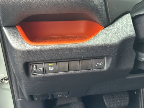 Used 2019 Toyota RAV4 Adventure image 15