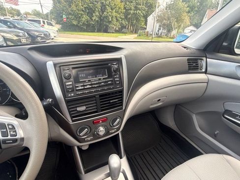 Used 2012 Subaru Forester 2.5X Premium AWD/4WD image 24