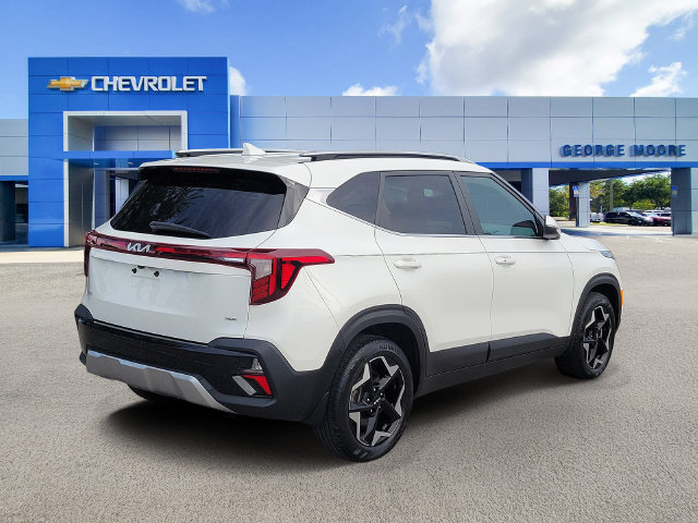Used 2024 Kia Seltos EX AWD/4WD image 4