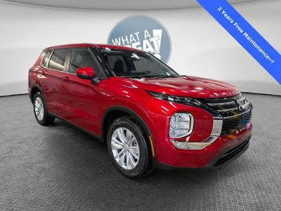 New 2026 Mitsubishi Outlander ES