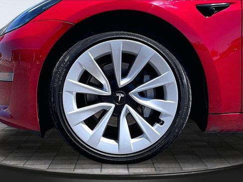 Used 2022 Tesla Model 3 Long Range AWD/4WD image 9