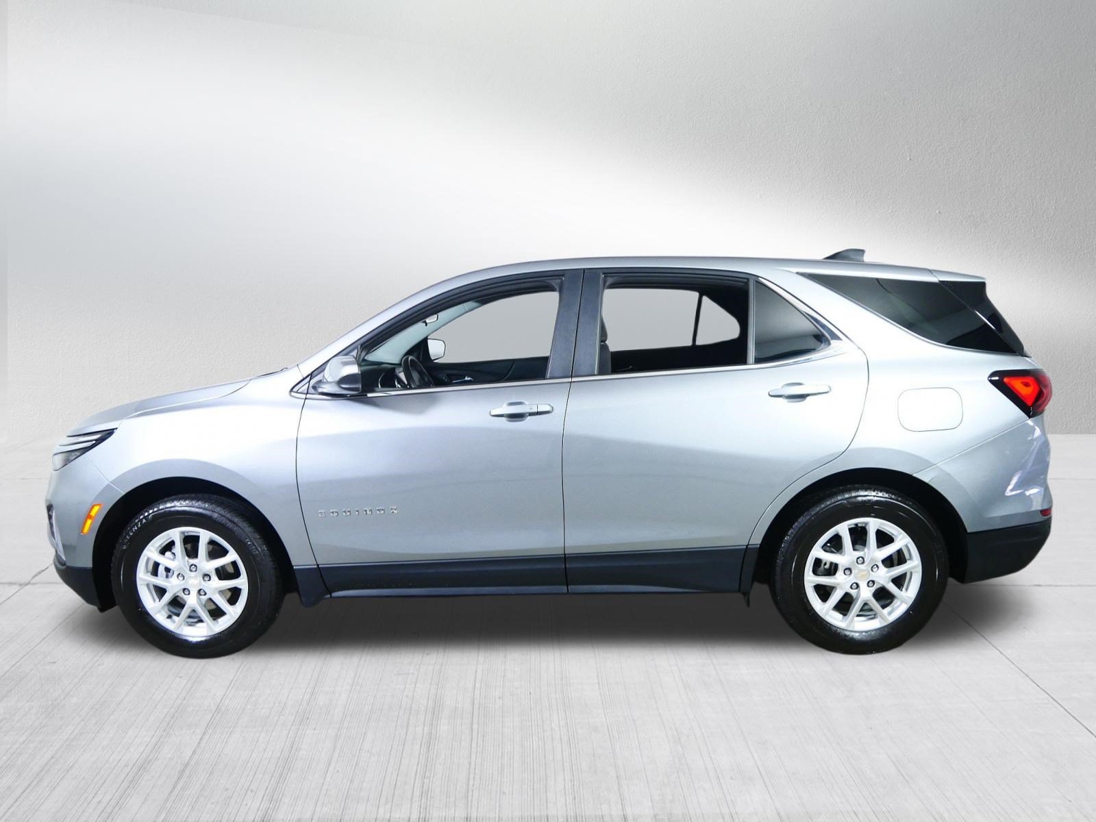 Used 2023 Chevrolet Equinox LT AWD/4WD image 4
