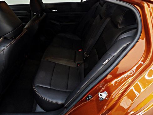 Used 2022 Nissan Altima 2.5 SR image 10