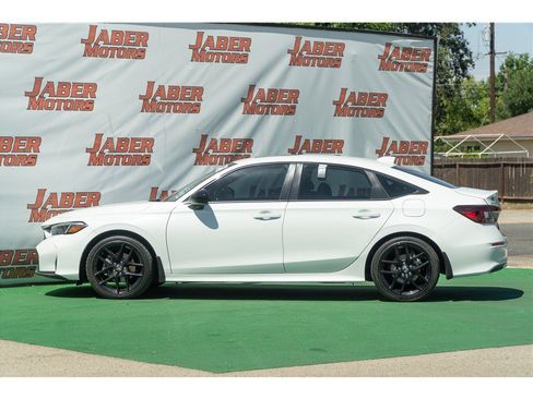 Used 2025 Honda Civic Sport image 5