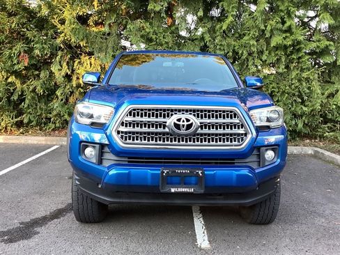 Used 2017 Toyota Tacoma TRD Off-Road image 20