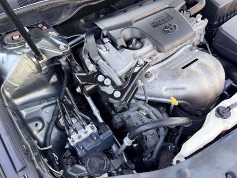 Used 2012 Toyota Camry LE FWD image 11