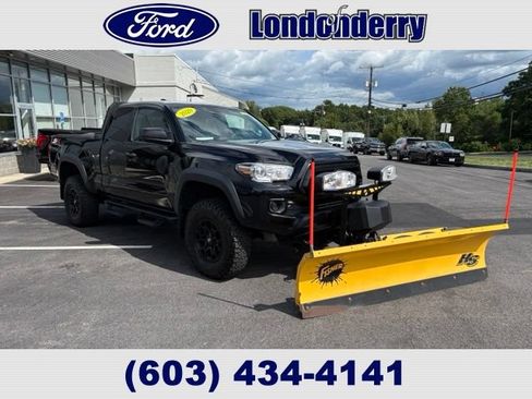 Used 2020 Toyota Tacoma SR w/ SX Package AWD/4WD image 1
