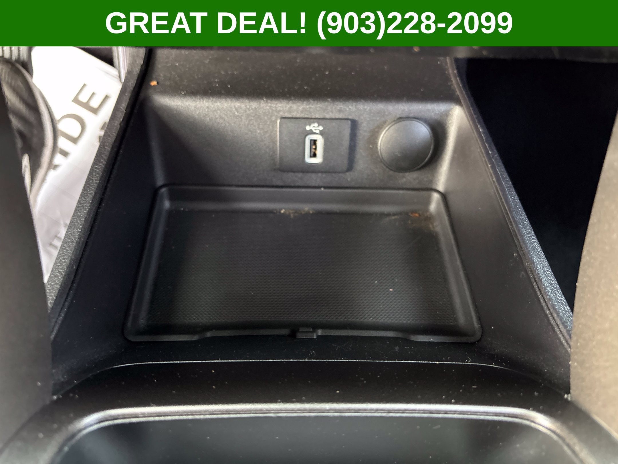 Used 2017 Ford Fusion SE w/ Equipment Group 602A FWD image 37
