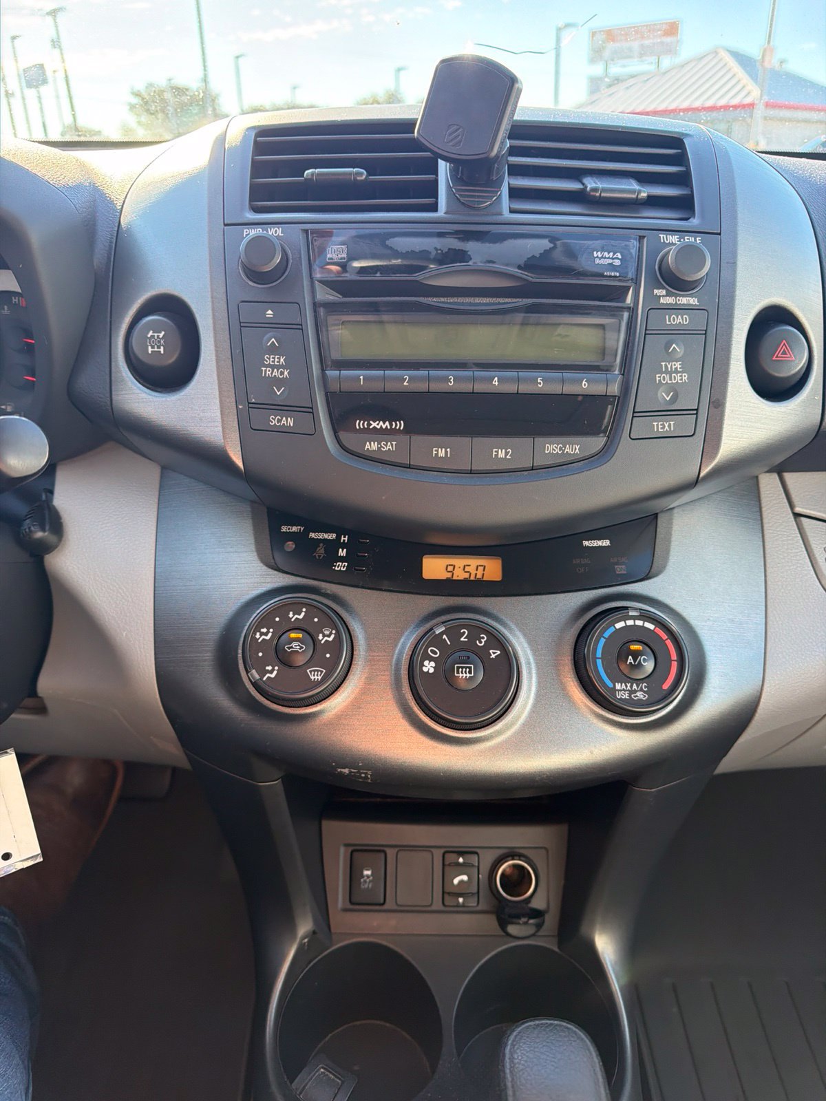Used 2011 Toyota RAV4 4WD w/ Upgrade Value Pkg image 10