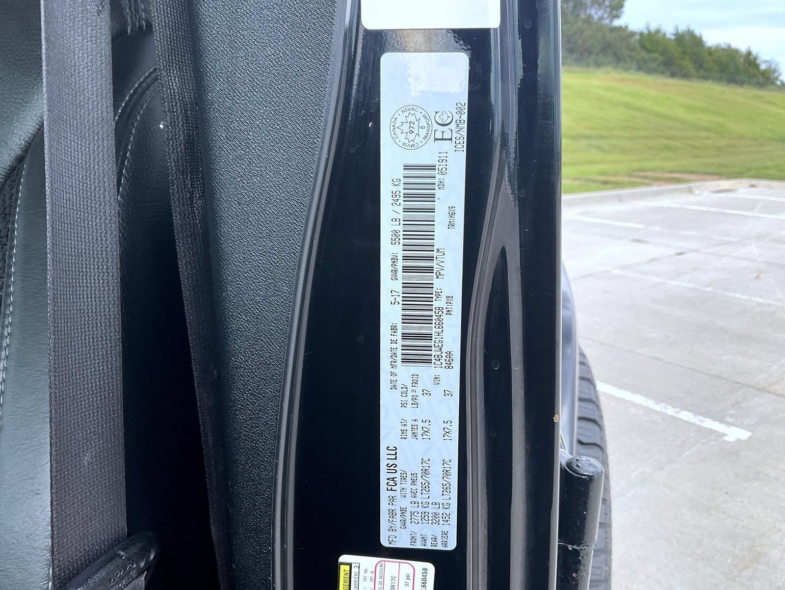 Used 2017 Jeep Wrangler Unlimited Sahara AWD/4WD image 25
