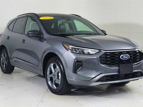 Used 2024 Ford Escape ST-Line image 1