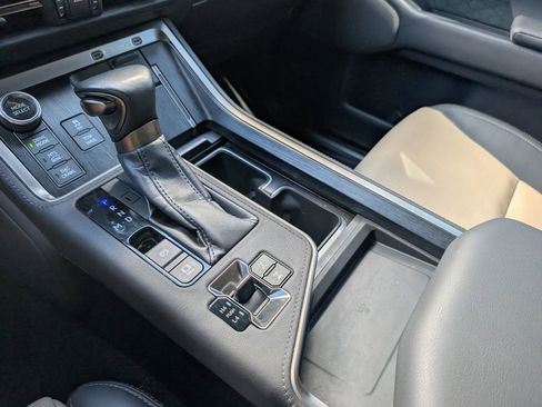 Used 2024 Lexus GX 550 image 22