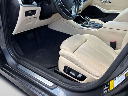 Used 2019 BMW 330i xDrive Sedan w/ Premium Package AWD/4WD image 35