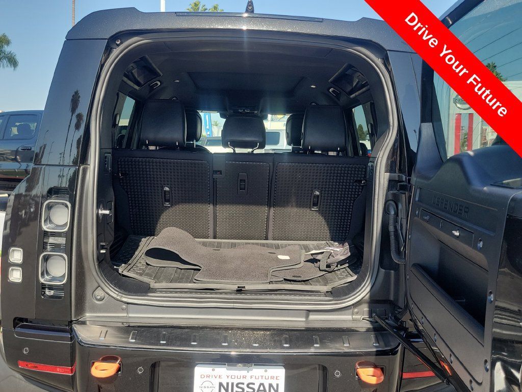 Used 2023 Land Rover Defender 110 X AWD/4WD image 26