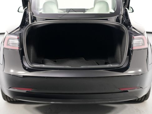 Used 2021 Tesla Model 3 Long Range image 10