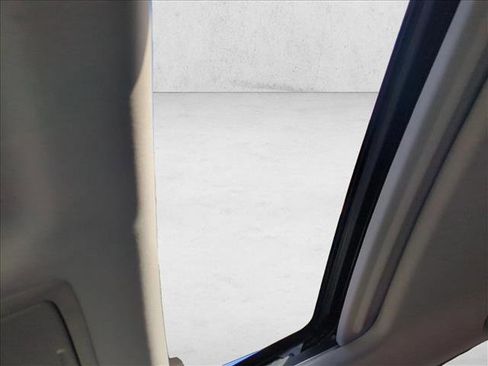 Used 2018 Honda CR-V EX image 19