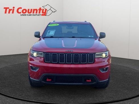 Used 2018 Jeep Grand Cherokee Trailhawk w/ Trailhawk Luxury Group AWD/4WD image 2
