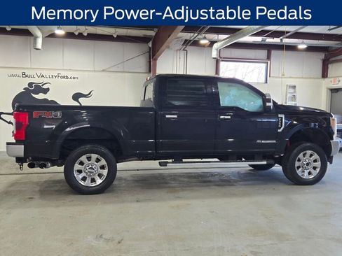 Used 2017 Ford F350 Lariat w/ Lariat Ultimate Package image 6