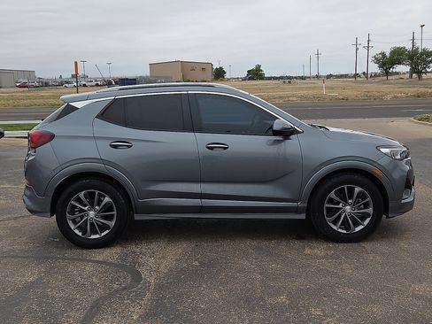 Used 2021 Buick Encore GX Preferred w/ Sport Touring Package FWD image 4