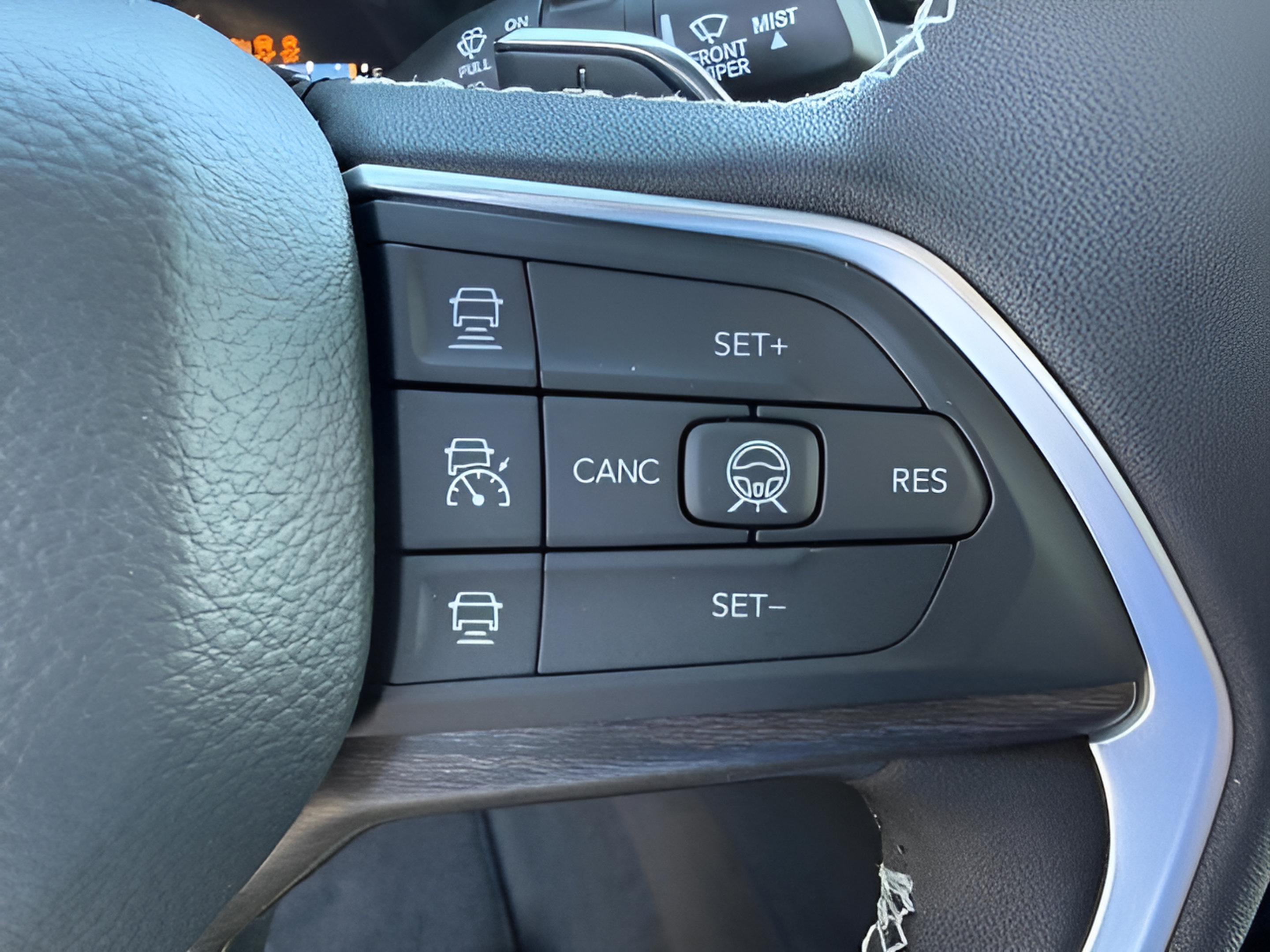 New 2026 Jeep Grand Cherokee Limited w/ Limited Altitude Package AWD/4WD image 20