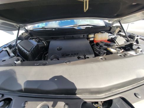 Used 2022 Buick Enclave Essence w/ Sport Touring Edition image 27