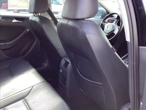 Used 2015 Volkswagen Jetta SE FWD image 22