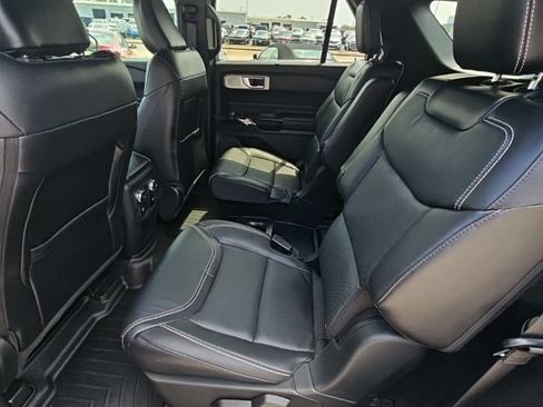 Used 2021 Ford Explorer ST w/ Equipment Group 401A AWD/4WD image 21
