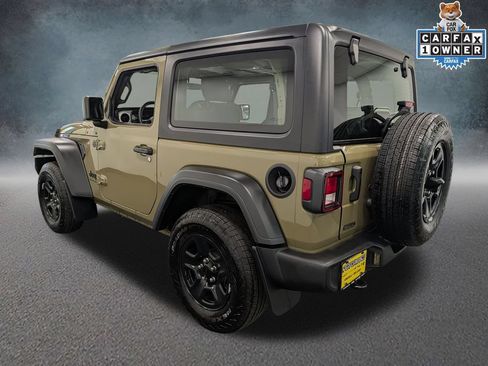 Used 2025 Jeep Wrangler Sport AWD/4WD image 6