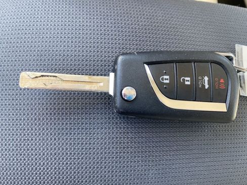 Used 2023 Toyota Corolla LE image 33