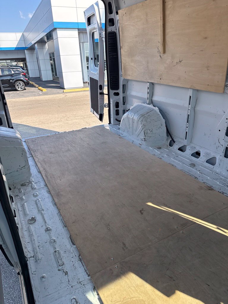 Used 2023 RAM ProMaster 2500 w/ Convenience Group FWD image 16