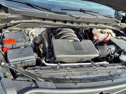 Used 2025 Chevrolet Tahoe Premier image 36