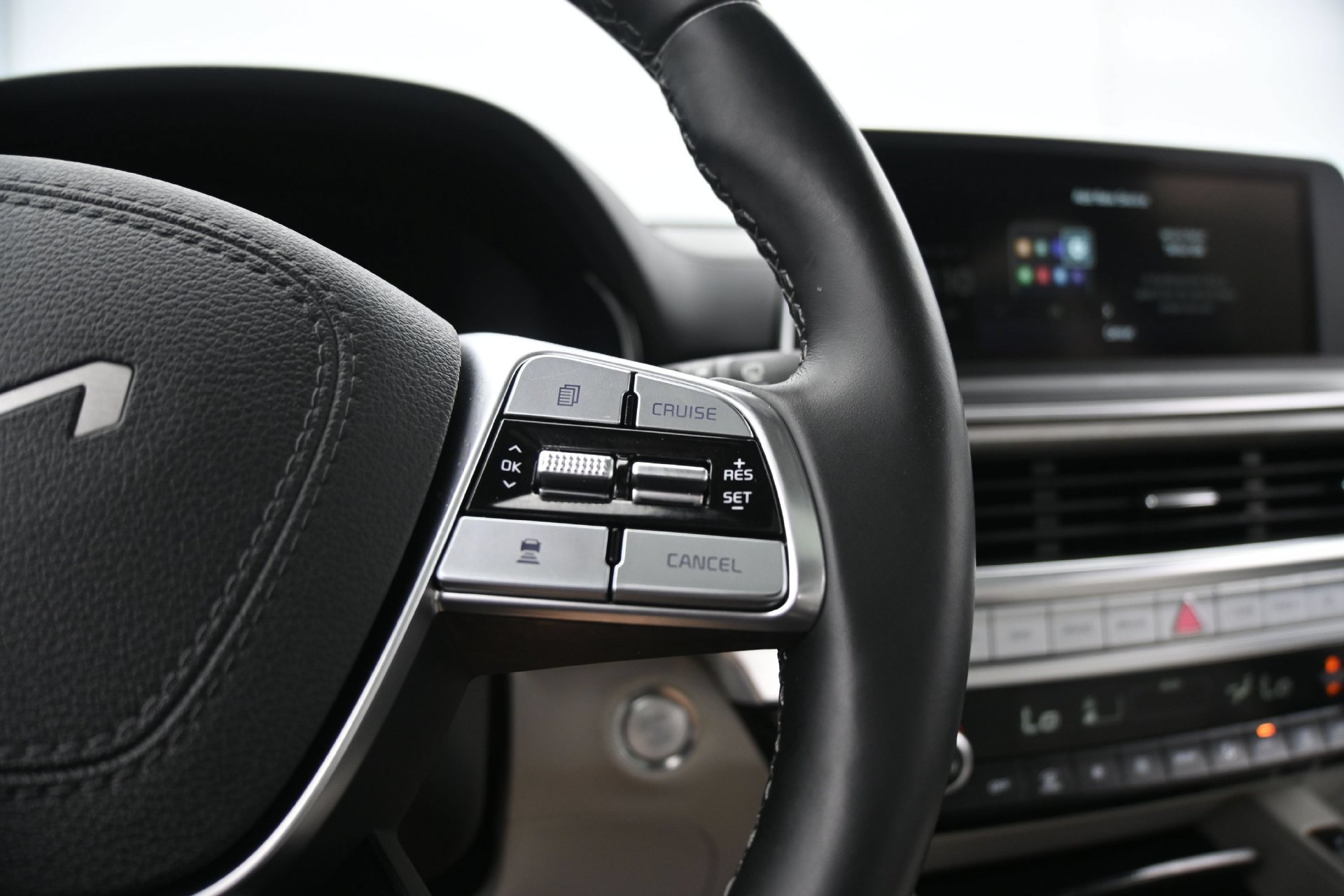 Used 2022 Kia Telluride SX w/ SX Prestige Package AWD/4WD image 25